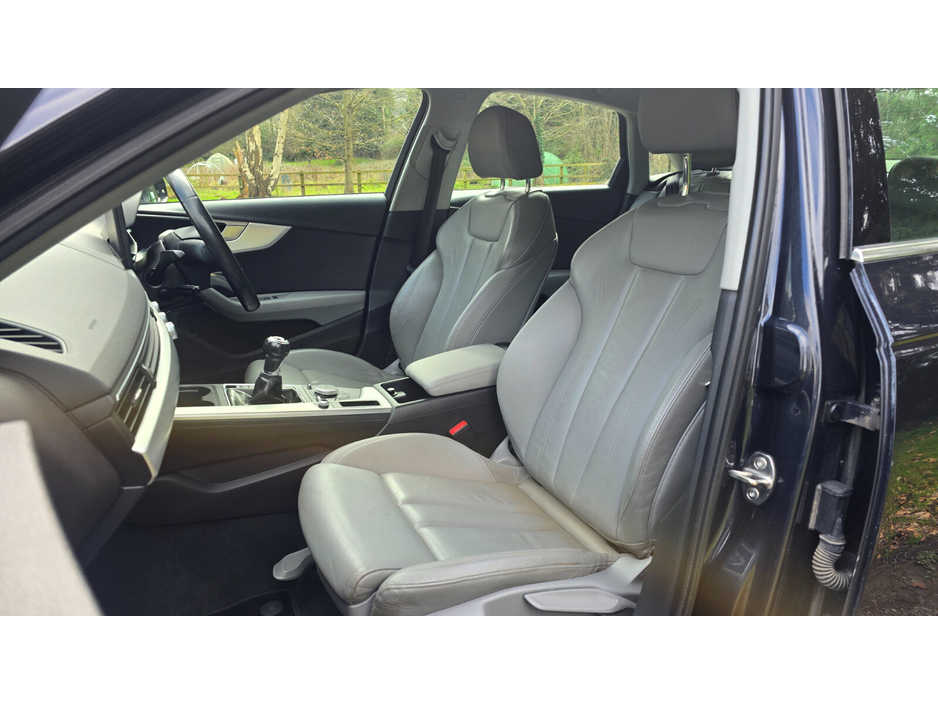 2018 Audi A4 - image 12