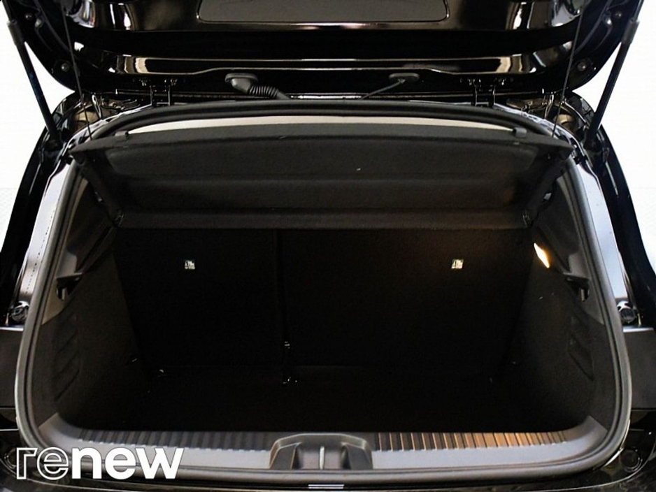 2025 Renault Clio - image 12