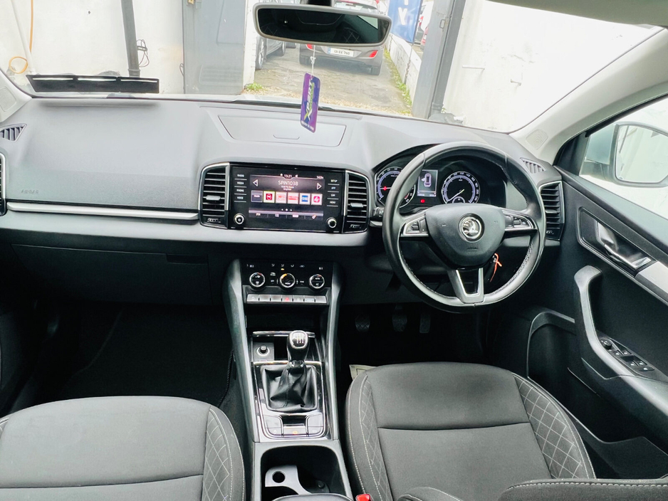 2018 Skoda Karoq - image 8