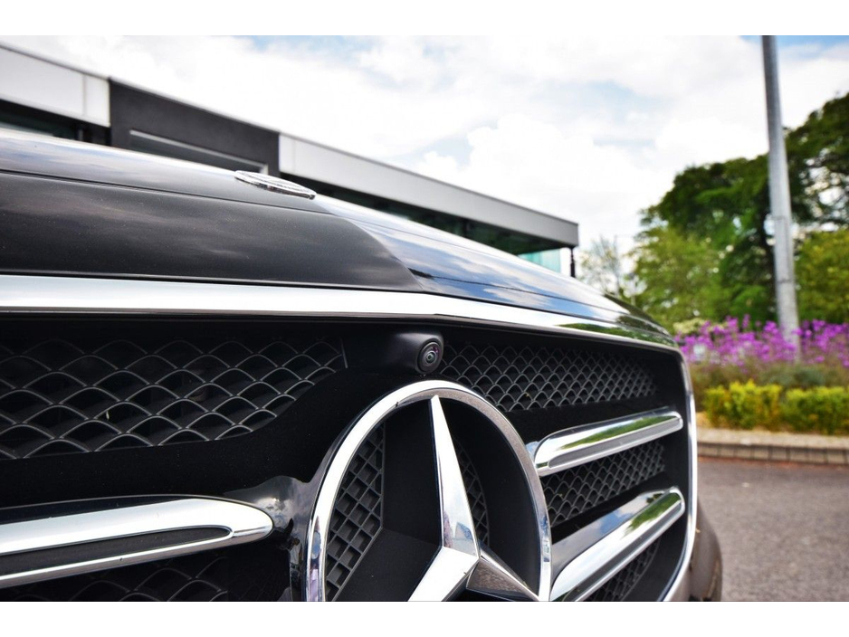 2020 Mercedes-Benz E Class - image 8