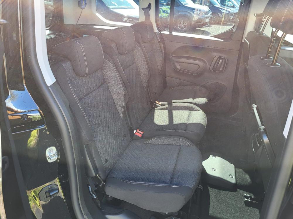 2026 Peugeot Rifter - image 19