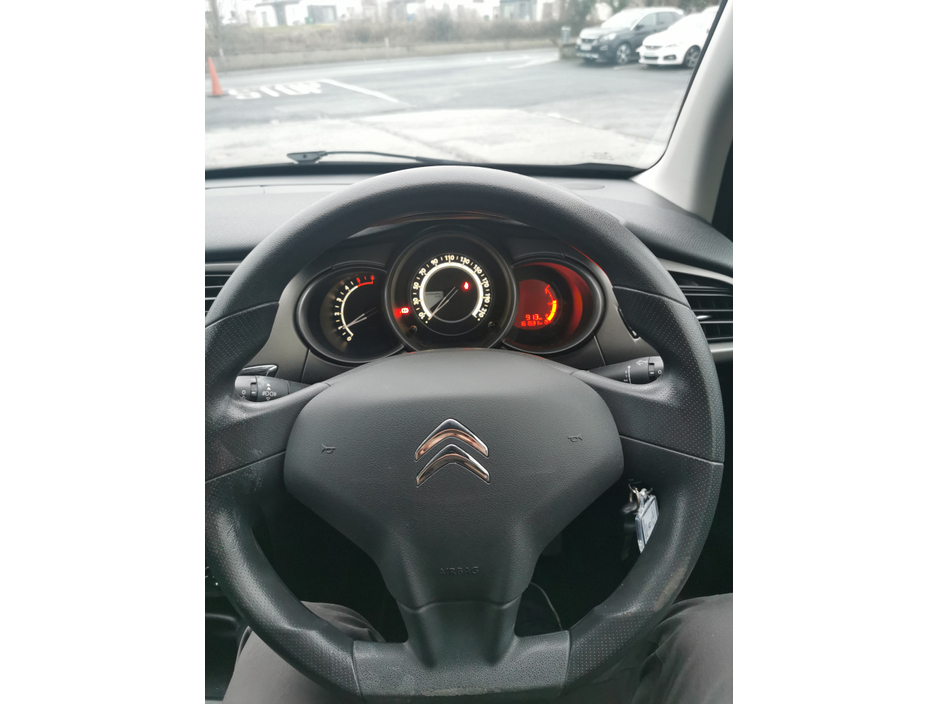 2015 Citroen C3 HDI 70 CONNECTED 4DR €7,500