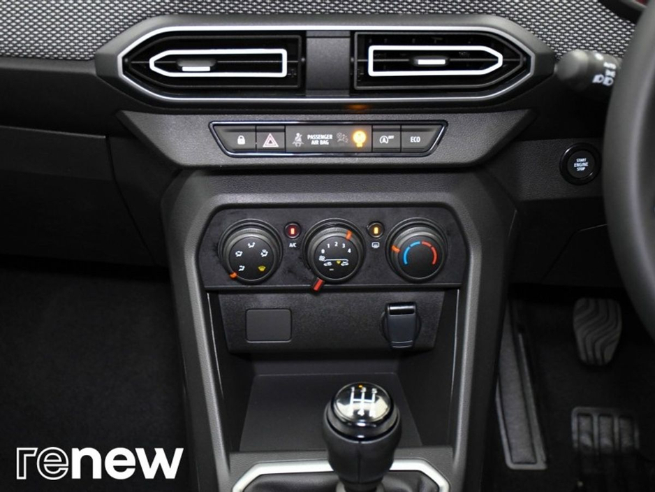 2023 Dacia Sandero - image 22
