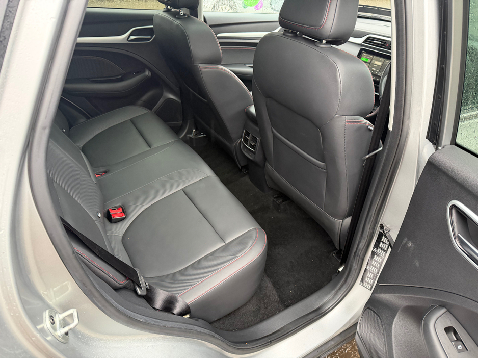 2023 MG ZS TROPHY EV LONG RANGE 73KWH//LOW MILEAGE//SUNROOF FULL LEATHER//SIMI AND AA DEALER €21,900