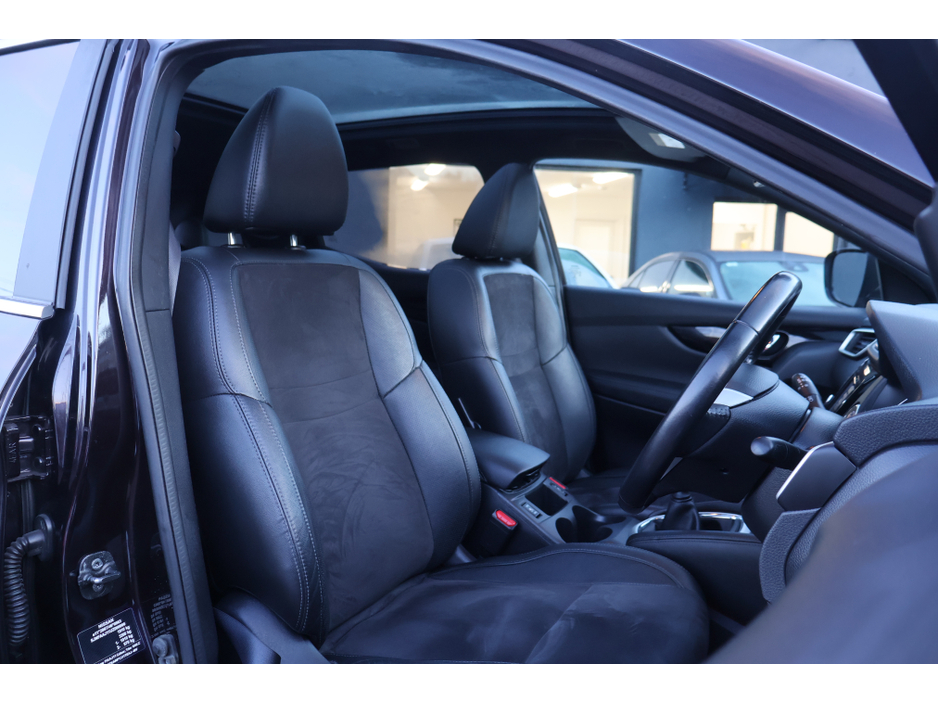 2017 Nissan Qashqai N-VISION 360 Huge Spec New Timing Belt Exceptional Condition! €13,995