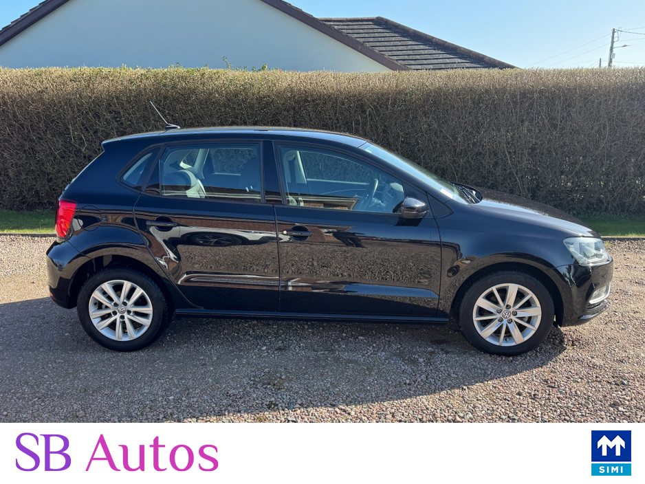 2016 Volkswagen Polo - image 4