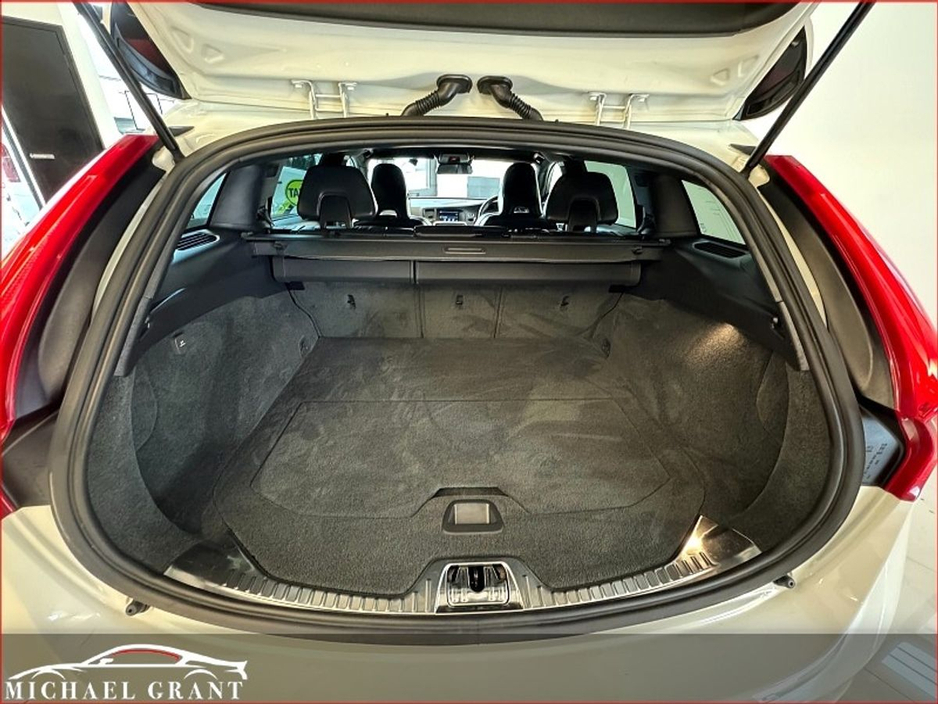 2015 Volvo V60 T4 1.6 PETROL AUTOMATIC R DESIGN POLESTAR HUGE SPEC / ONLY 99KM / FULL HISTORY €14,950