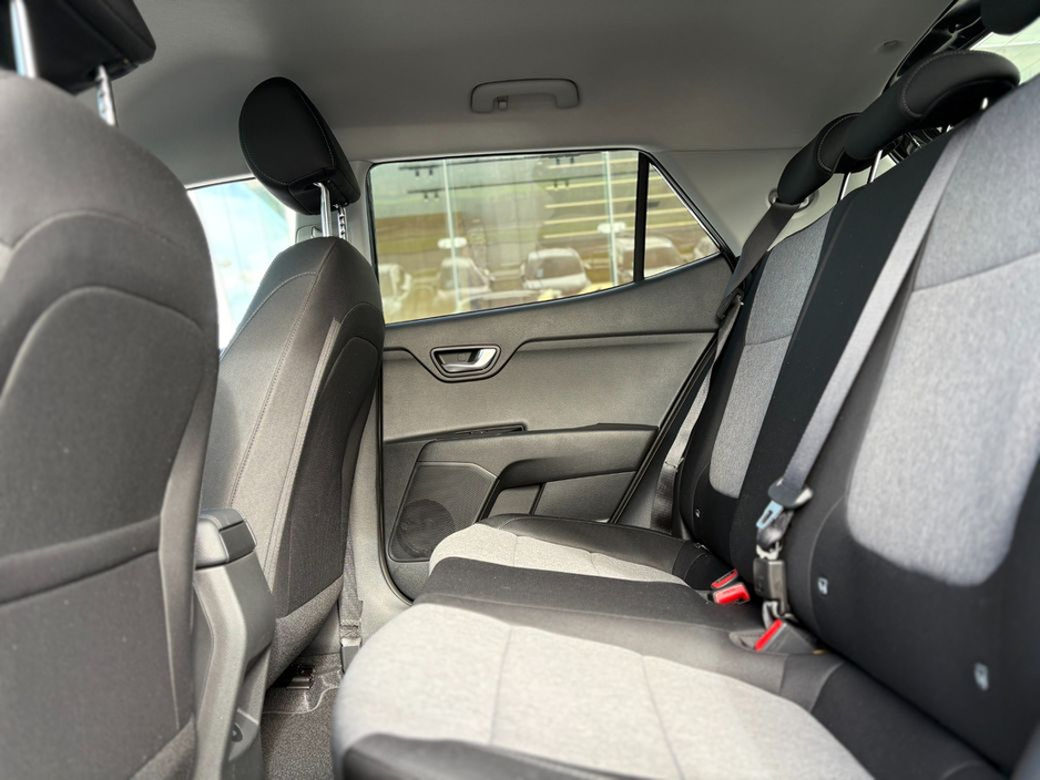 2026 Kia Stonic - image 4