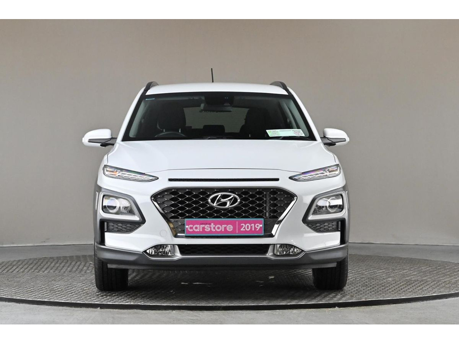 2019 Hyundai Kona - image 2