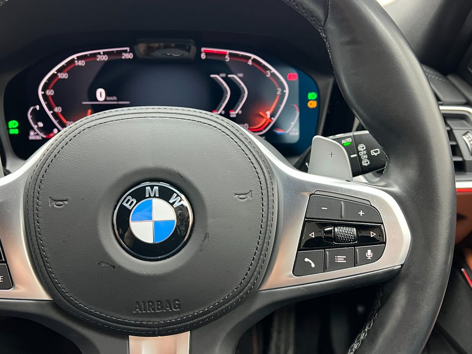 2021 BMW 3 Series - image 29