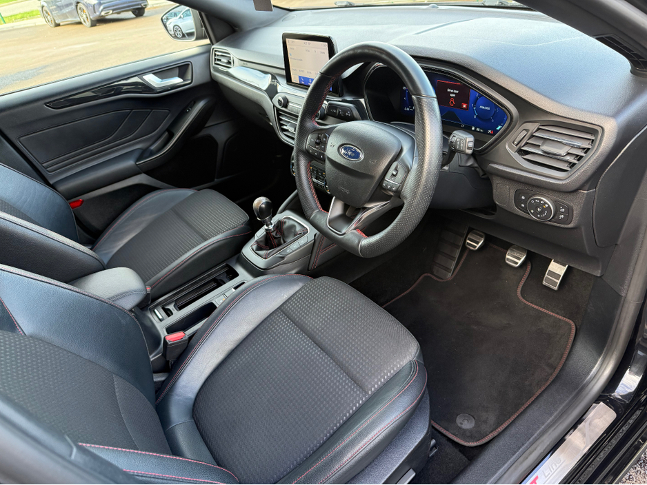 2021 Ford Focus - image 16