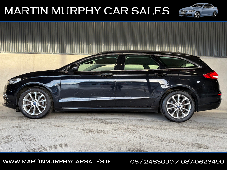 2021 Ford Mondeo - image 3