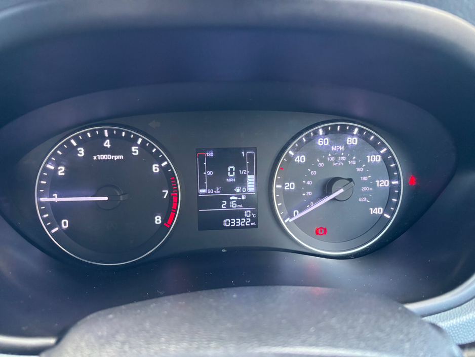 2016 Hyundai i20 - image 24