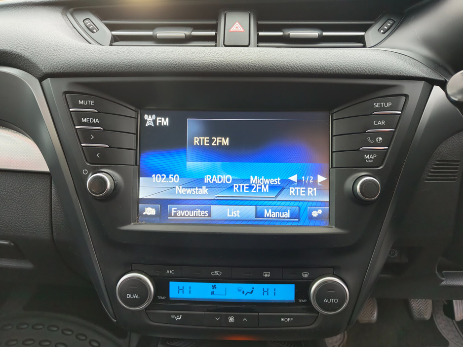 2016 Toyota Avensis 2.0 D-4D (143) Luna Navi €7,950