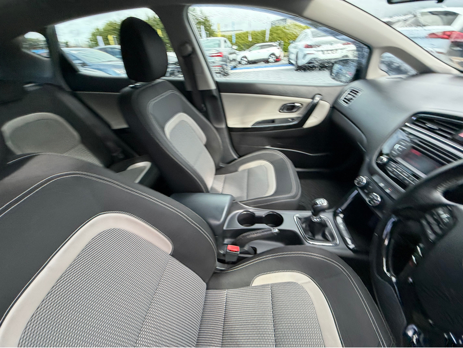 2017 Kia Ceed - image 15