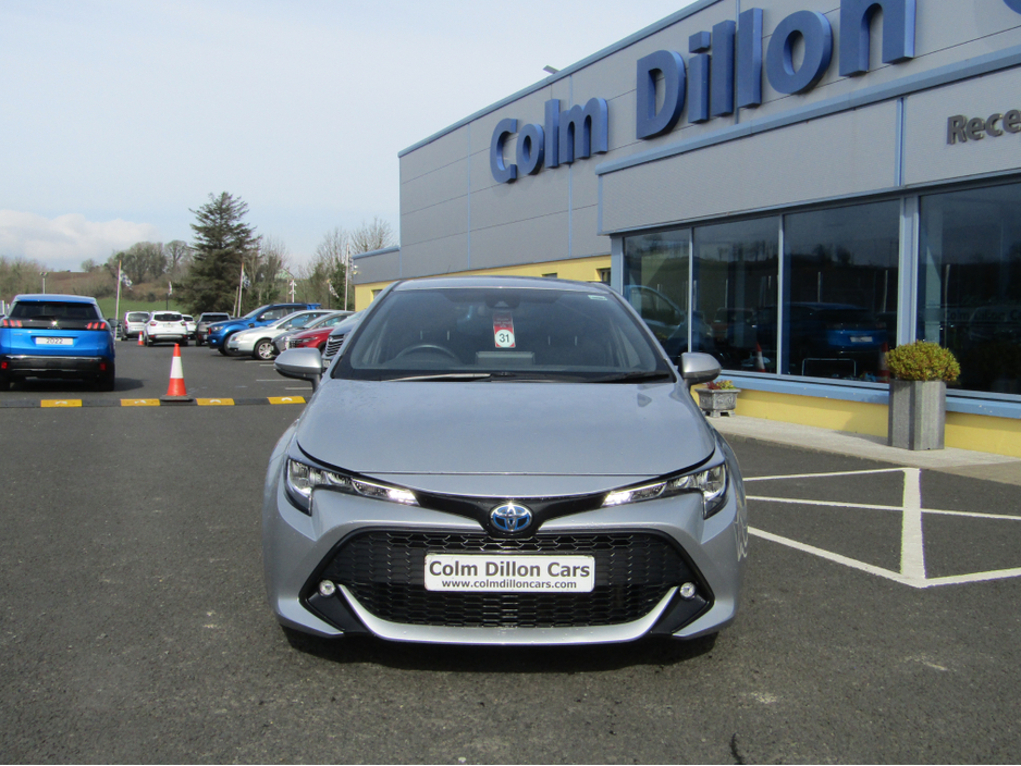 2023 Toyota Corolla - image 4