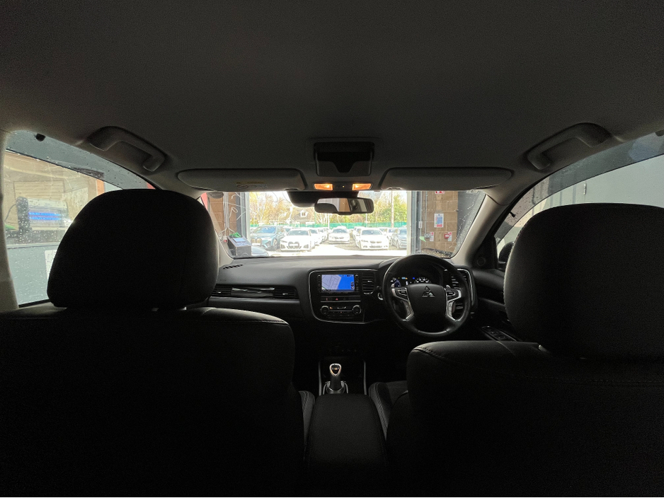 2019 Mitsubishi Outlander - image 17