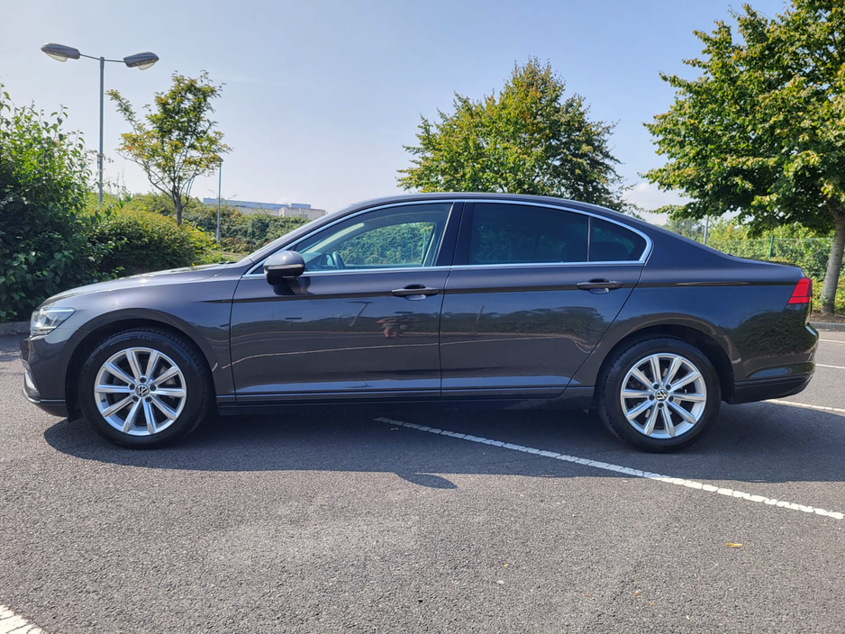 2021 Volkswagen Passat  €19,999