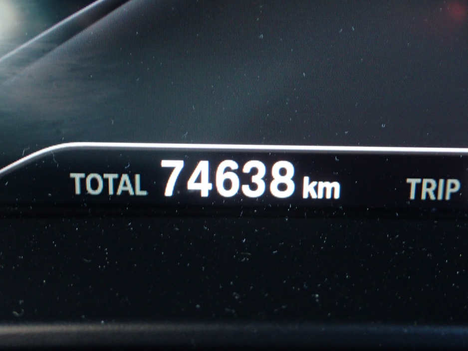 2017 BMW 5 Series - image 12