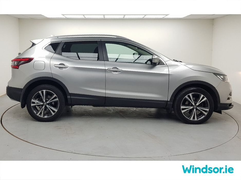 2018 Nissan Qashqai - image 12