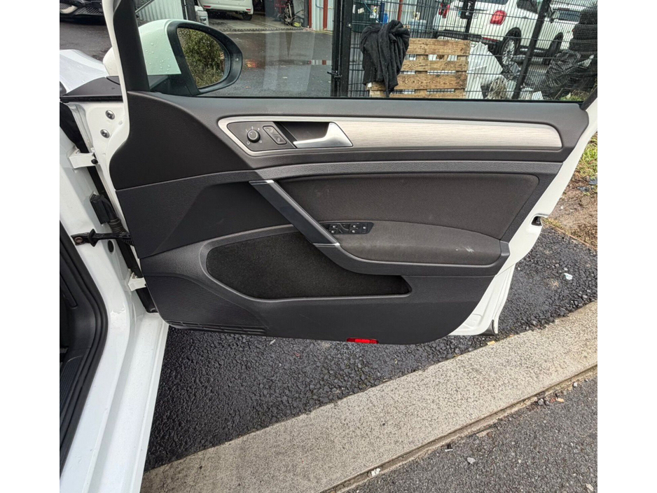 2017 Volkswagen Golf 1.2 TSI 110 bhp Comfortline €14,999