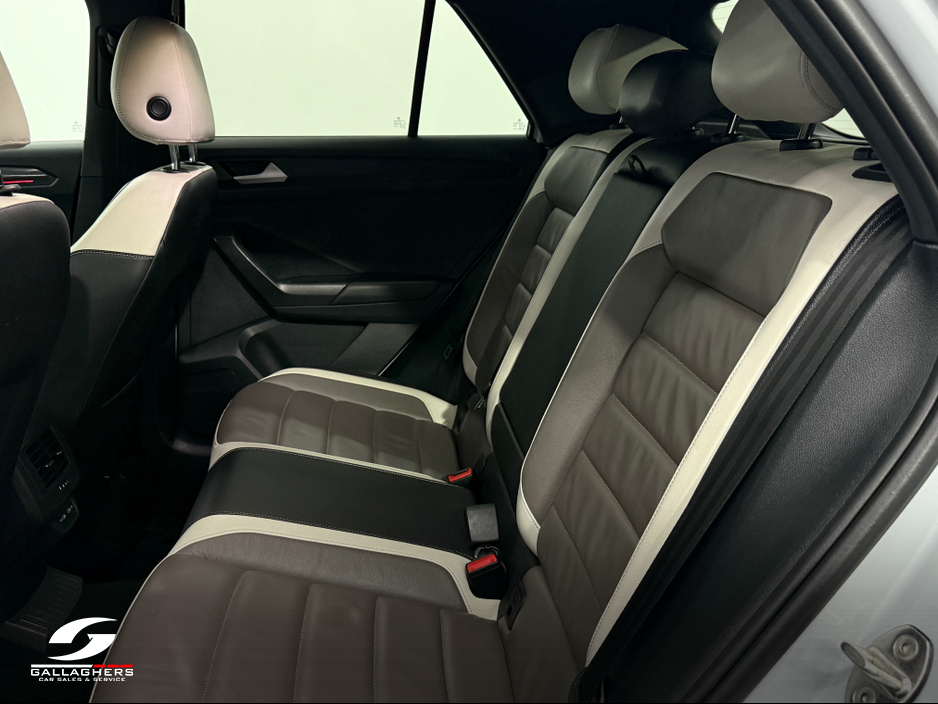 2022 Volkswagen T-Roc R-LINE 1.5 TSI D7F 150HP 5DR A €28,995