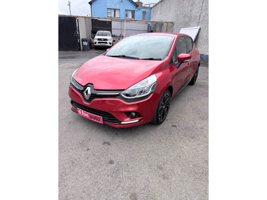 2018 Renault Clio - image 5