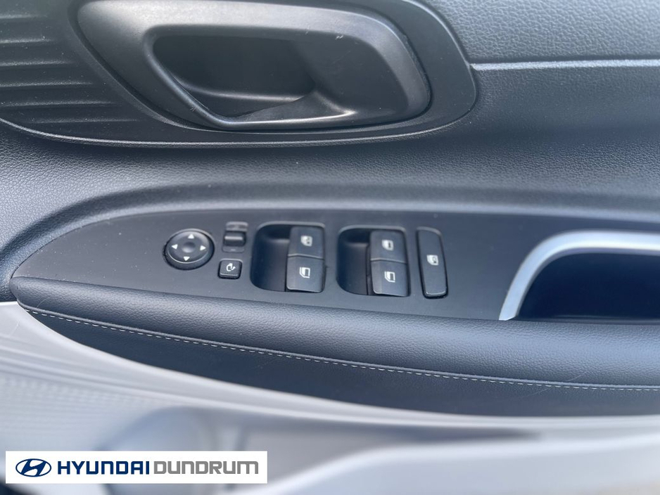 2021 Hyundai i20 - image 12