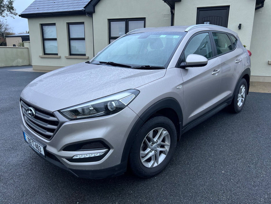 2018 Hyundai Tucson - image 2