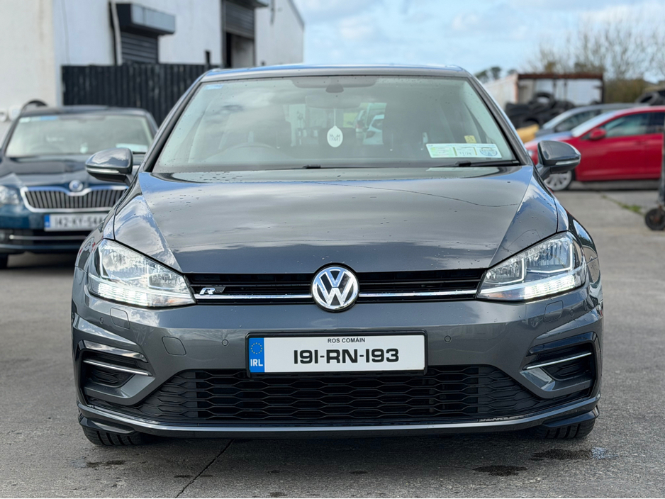 2019 Volkswagen Golf - image 2