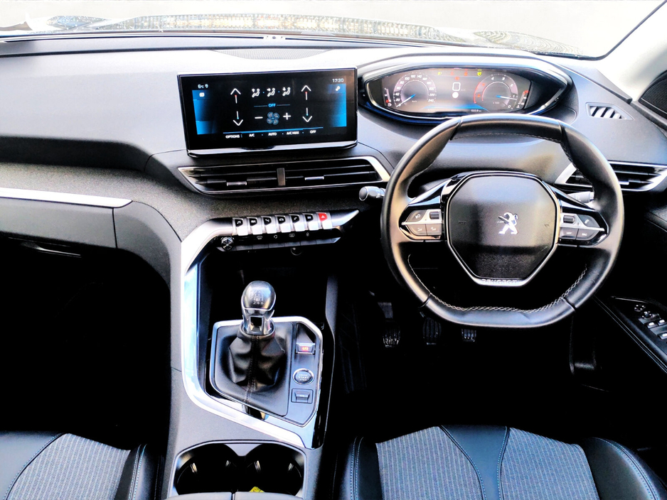 2022 Peugeot 3008 - image 14