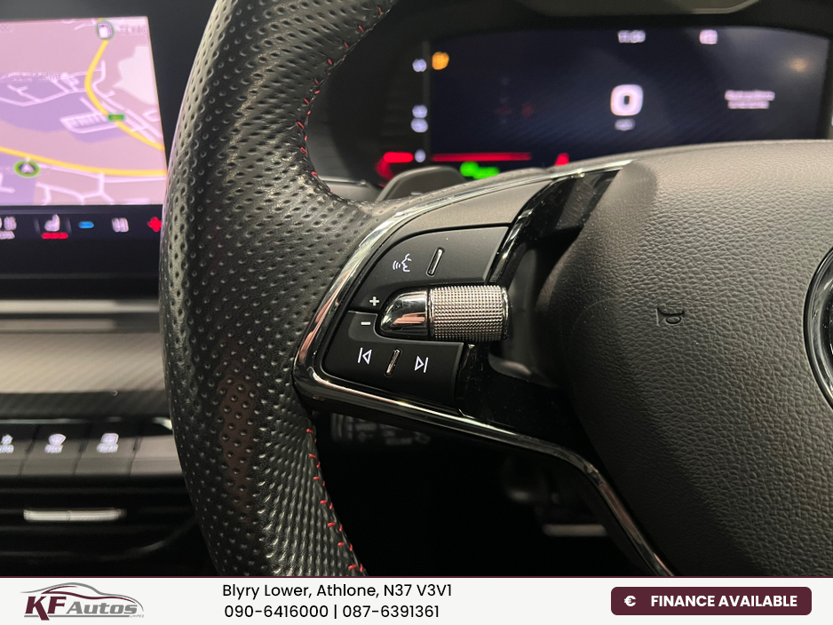 2023 Skoda Octavia - image 25