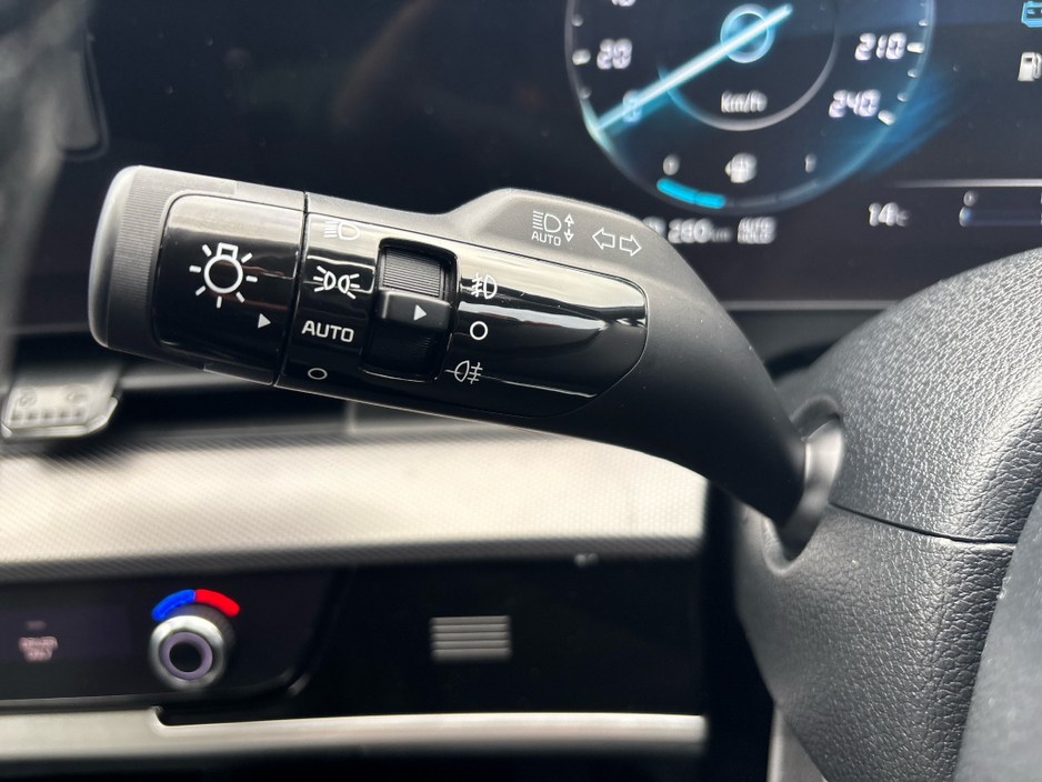2024 Kia Sportage - image 16