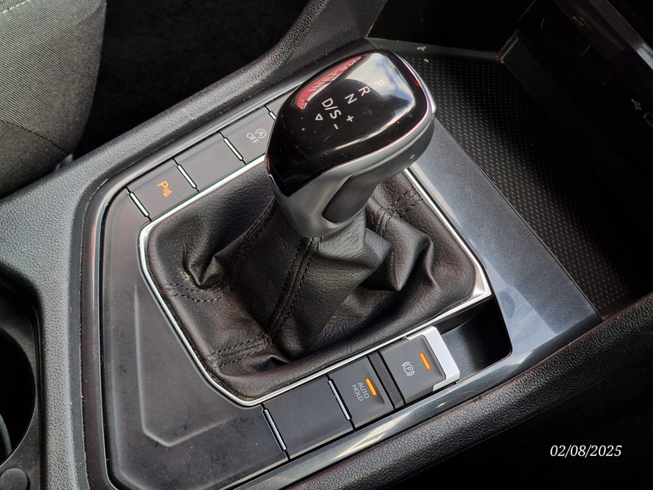 2022 Volkswagen Tiguan - image 6