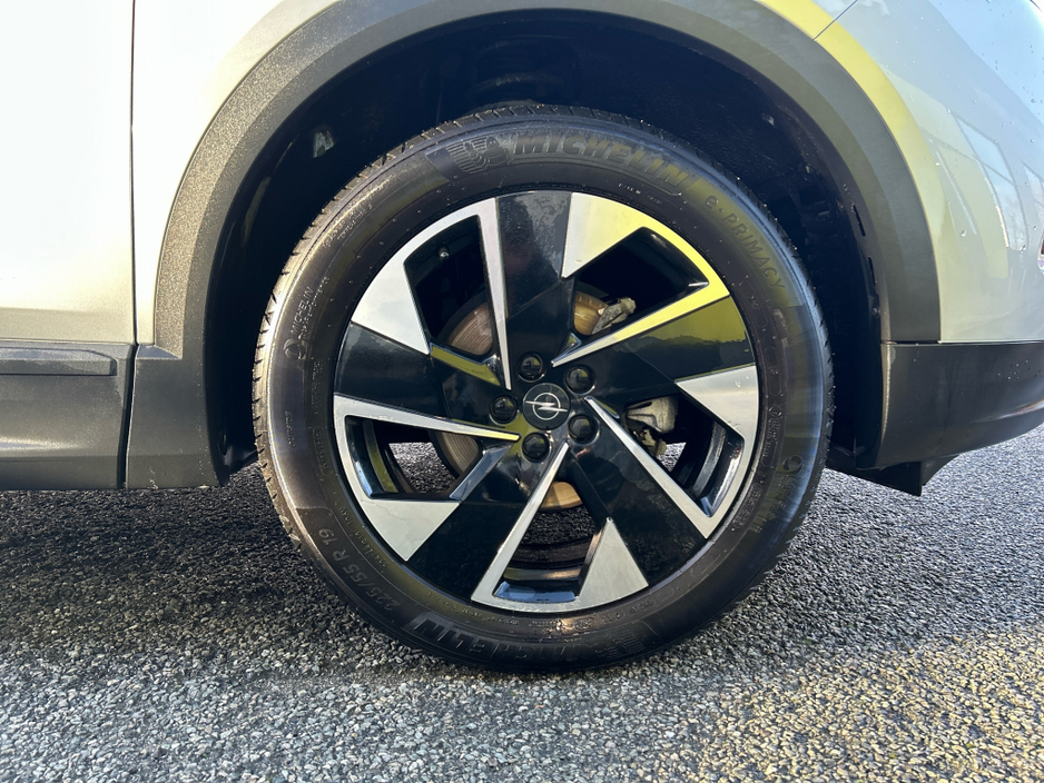 2025 Opel Grandland GS SUV 1.2 136PS MHE €38,950