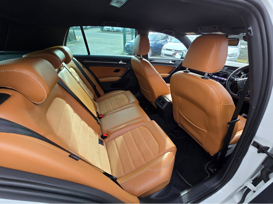 2014 Volkswagen Golf (142) SPECIAL TAN LEATHER SEATS  HIGH-LINE EDITION REV-CAMERA HI-SPEC STUNNING CAR €14,450