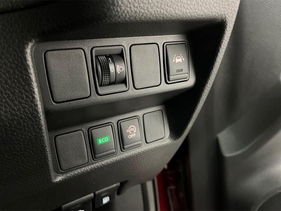 2019 Nissan Qashqai 1.3 SV PREMIUM DCT 4DR**PANORAMIC ROOF**MULTIFUNCTIONAL STEERING WHEEL**SEMI DIGITAL DASH**REVERSE CAMERA**PARKING SENSORS**BLACK CLOTH INTERIOR**FINANCE AVAILABLE** €18,495