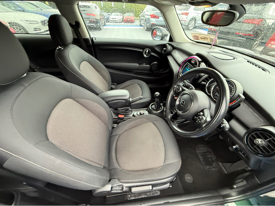 2018 MINI Cooper 1.5 PETROL - MANUAL - 12M WARRANTY - CAR:  1668 €12,950