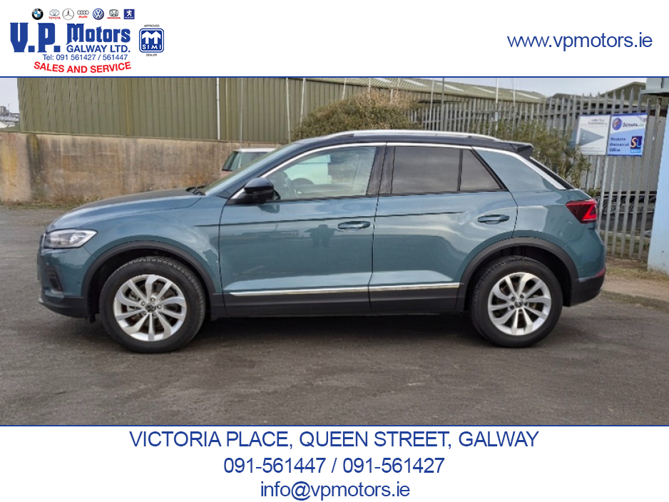 2023 Volkswagen T-Roc - image 8