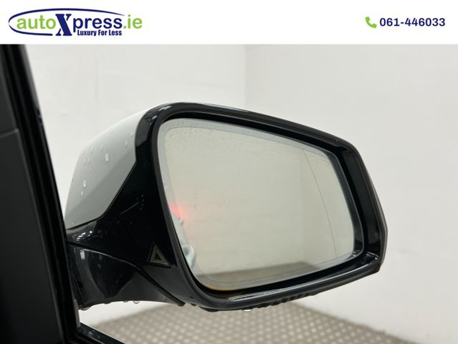 2016 BMW 5 Series - image 19