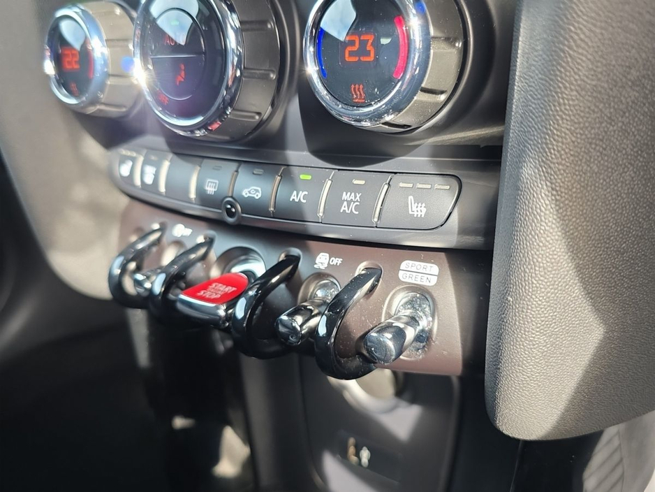 2023 MINI Hatch - image 20
