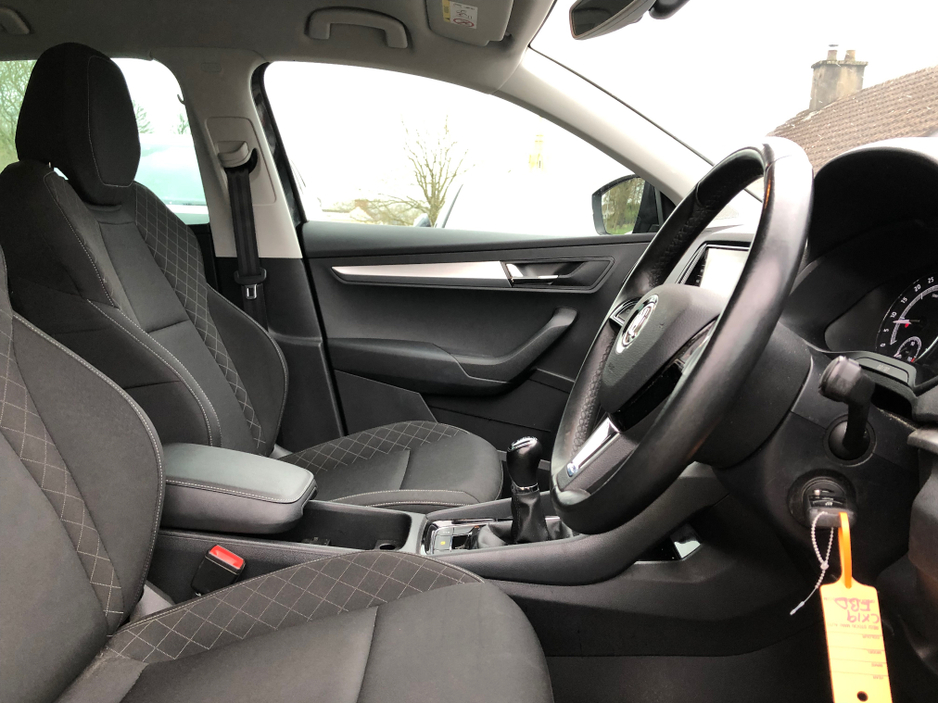 2019 Skoda Karoq - image 11