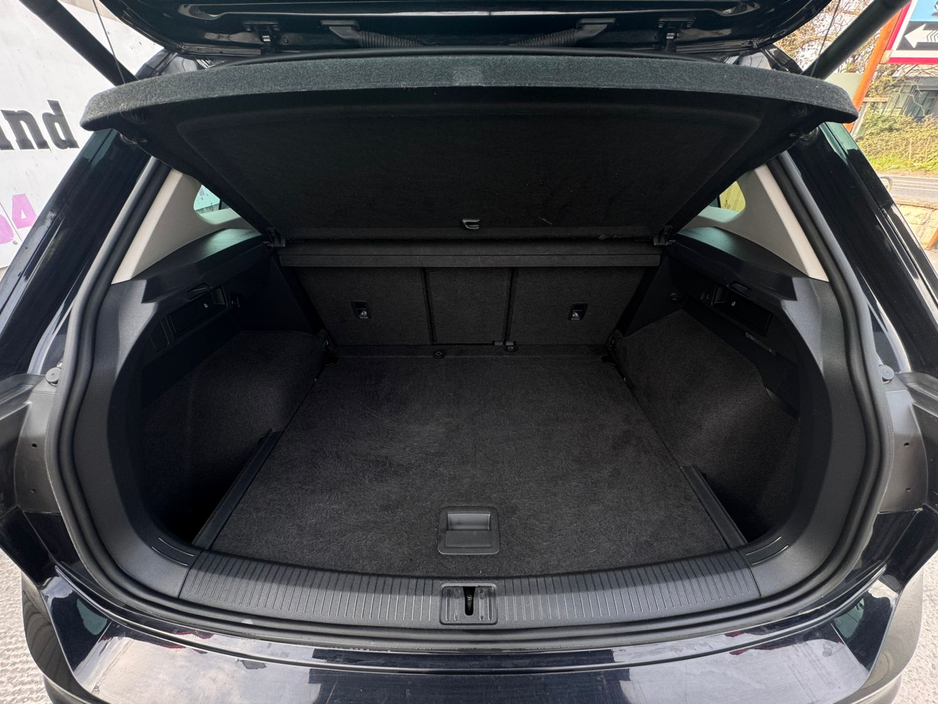 2018 Volkswagen Tiguan - image 16