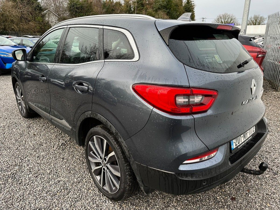 2020 Renault Kadjar - image 4