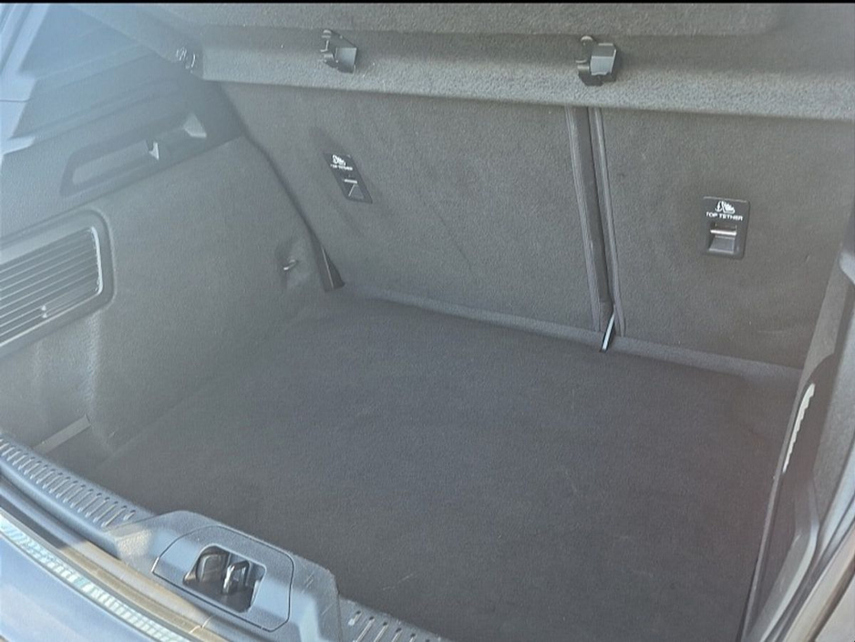 2021 Ford Focus - image 11