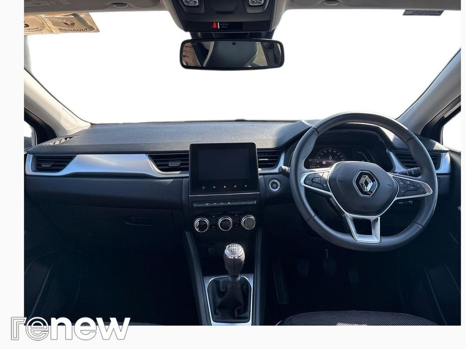 2023 Renault Captur - image 2