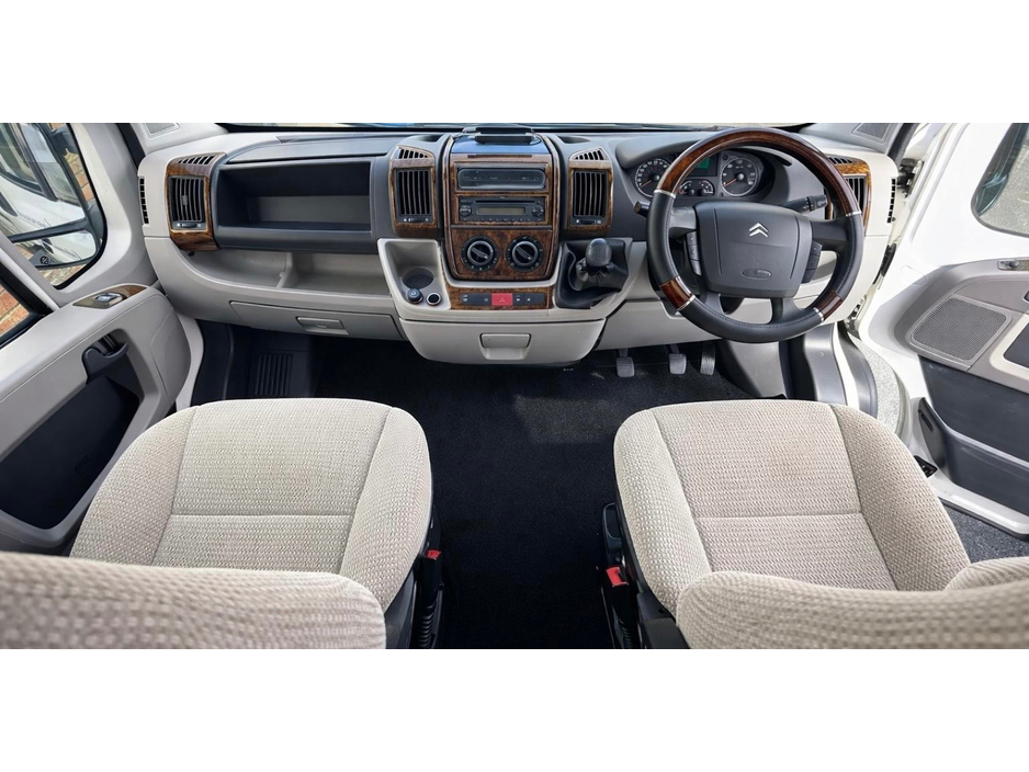 2008 Citroen Relay - image 10