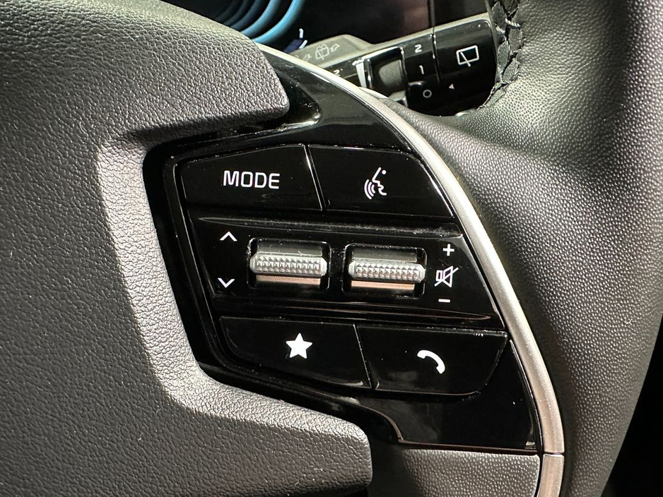 2024 Kia Niro - image 17