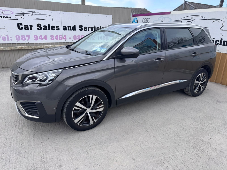 2019 Peugeot 5008 - image 10