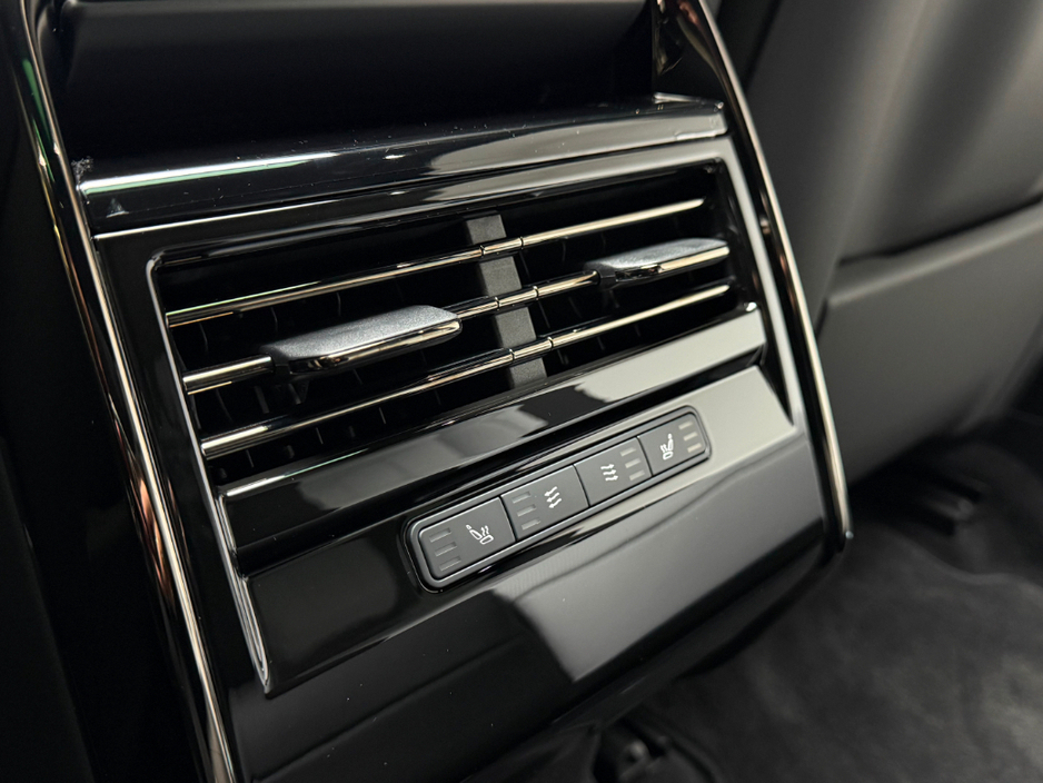 2026 Land Rover Range Rover Sport - image 10